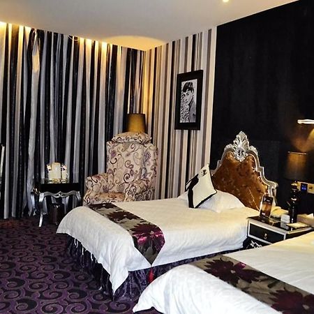 Victoria Hotel Лоян Экстерьер фото
