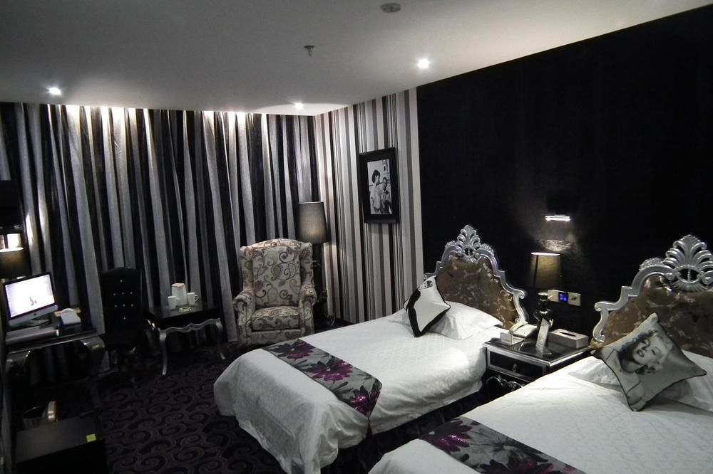 Victoria Hotel Лоян Экстерьер фото