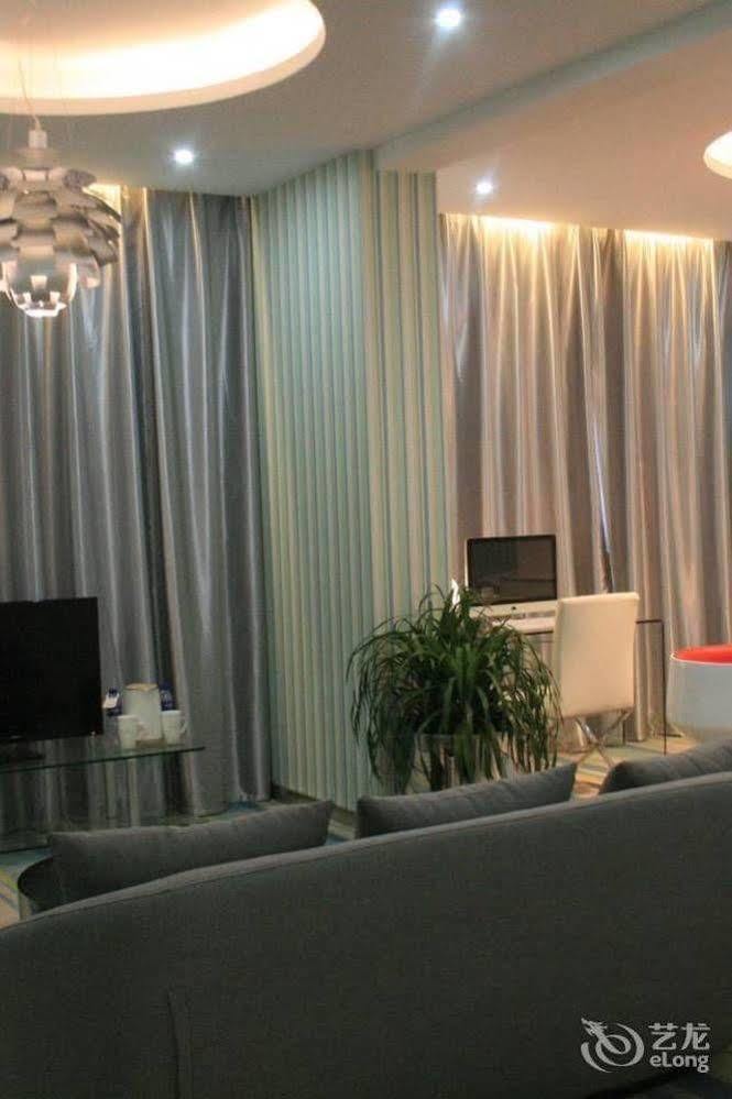 Victoria Hotel Лоян Экстерьер фото
